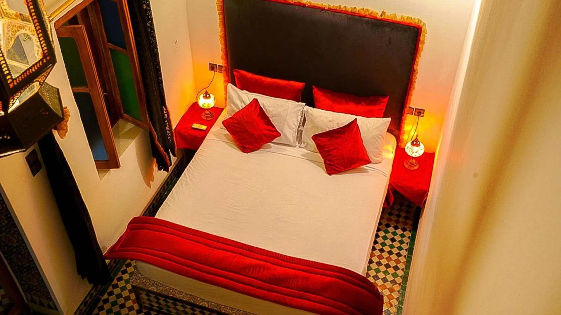 ***  Riad Sahraui Fez Maroko